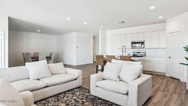 12517 E AGAVE Lane, Florence, AZ 85132