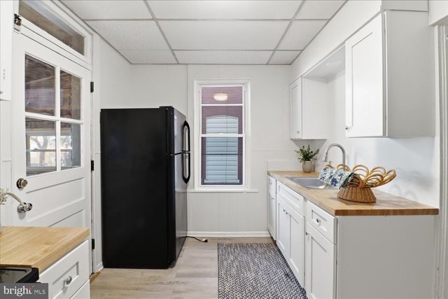 819 E MARION ST, Lancaster, PA 17602