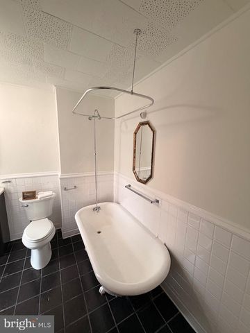 819 E MARION ST, Lancaster, PA 17602