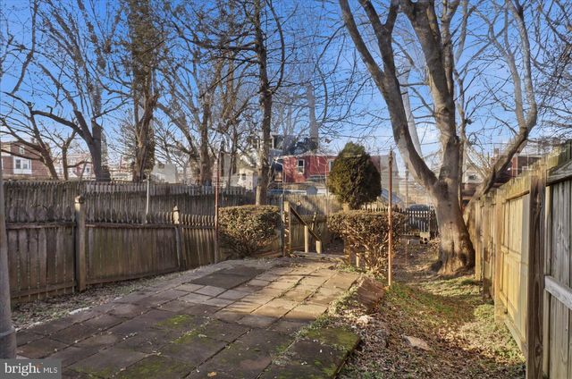 819 E MARION ST, Lancaster, PA 17602