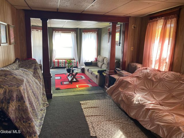 1228 Crane Street, Schenectady, NY 12303