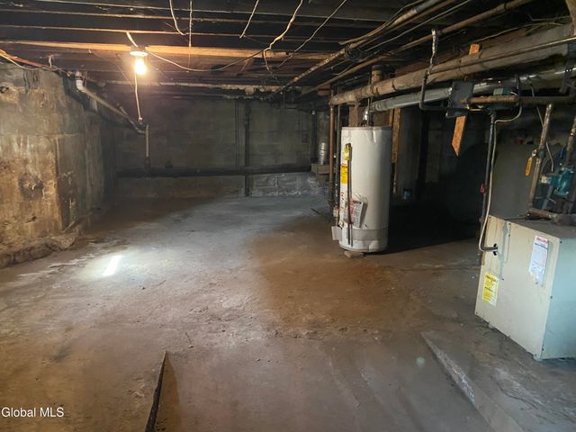 1228 Crane Street, Schenectady, NY 12303