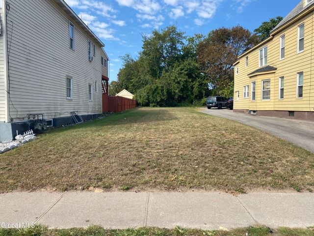 1228 Crane Street, Schenectady, NY 12303