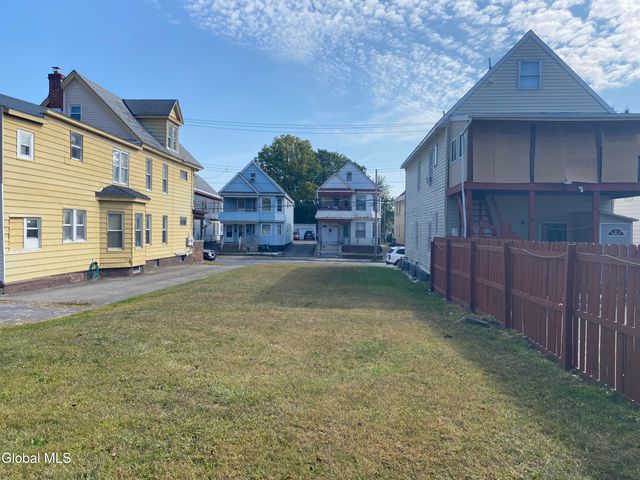 1228 Crane Street, Schenectady, NY 12303