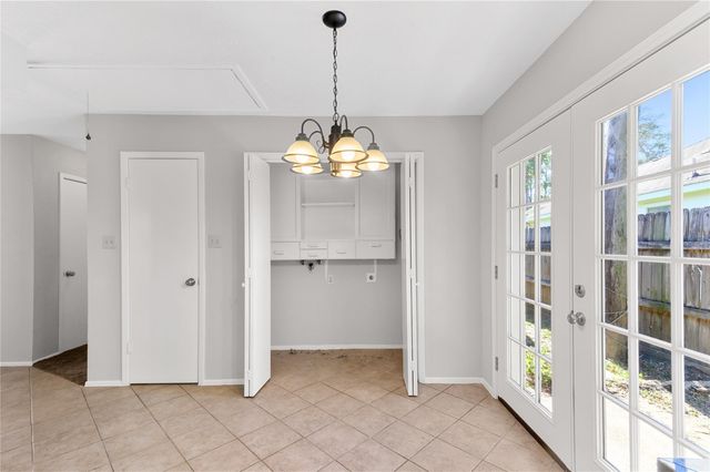 442 N Compass Rose Circle, Crosby, TX 77532