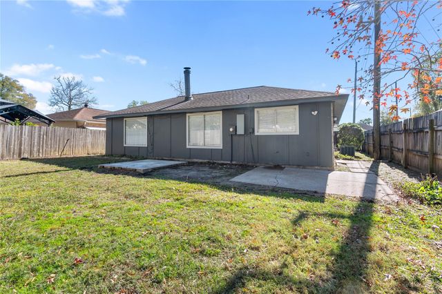 442 N Compass Rose Circle, Crosby, TX 77532