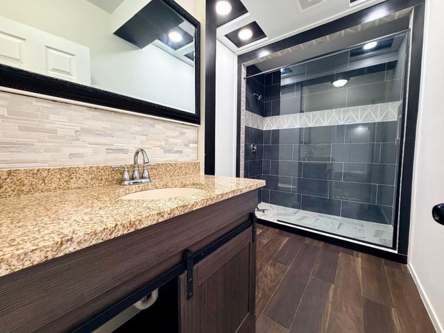 120 W Okabena Street, Worthington, MN 56187