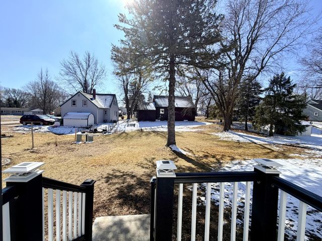 120 W Okabena Street, Worthington, MN 56187