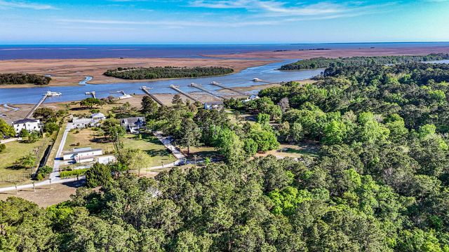 708 Donnelly Corner Drive, Awendaw, SC 29429