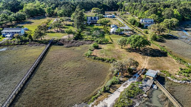 708 Donnelly Corner Drive, Awendaw, SC 29429