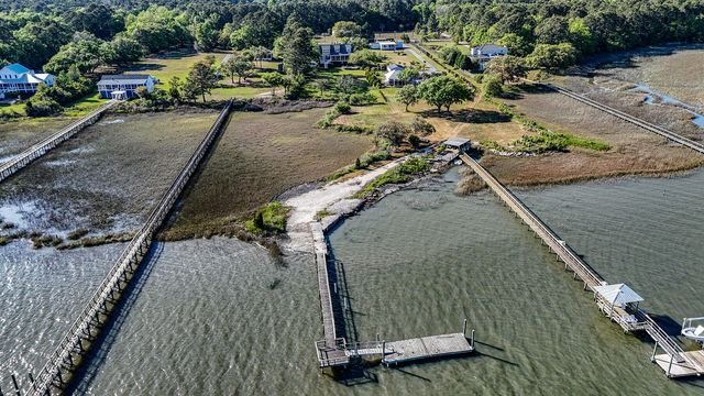 708 Donnelly Corner Drive, Awendaw, SC 29429