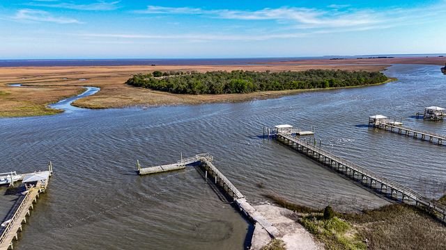 708 Donnelly Corner Drive, Awendaw, SC 29429