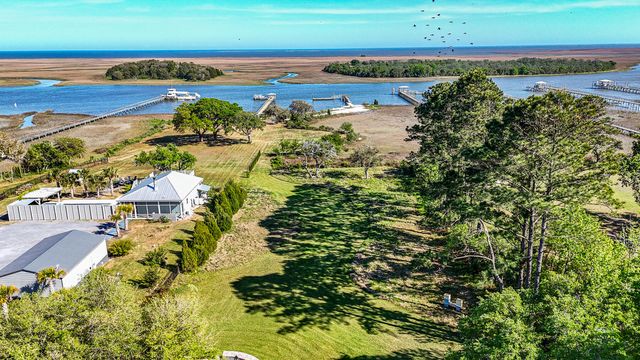 708 Donnelly Corner Drive, Awendaw, SC 29429