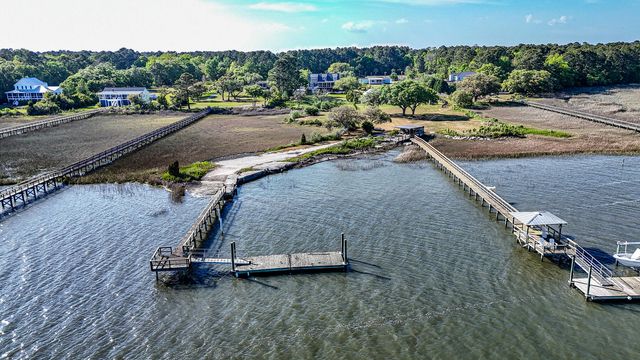 708 Donnelly Corner Drive, Awendaw, SC 29429