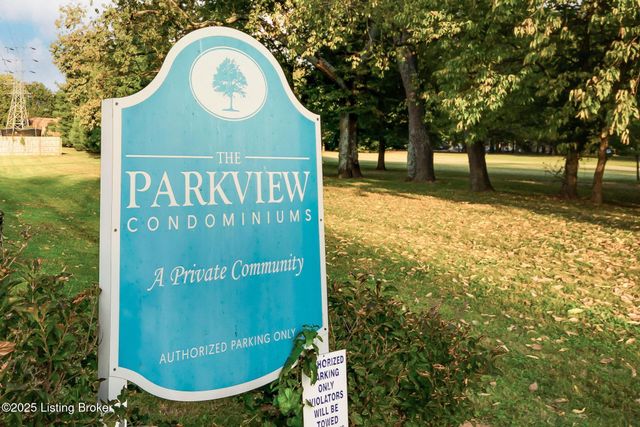 8133 Lake Ave B9, Louisville, KY 40222