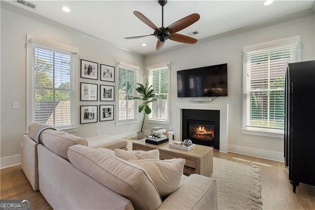 1053 Atlantic Drive NW B, Atlanta, GA 30318