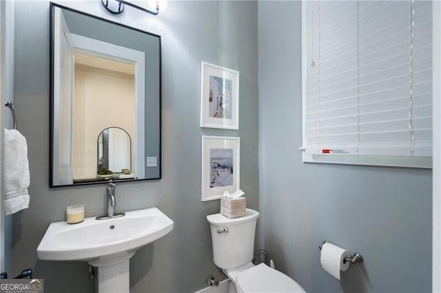 1053 Atlantic Drive NW B, Atlanta, GA 30318