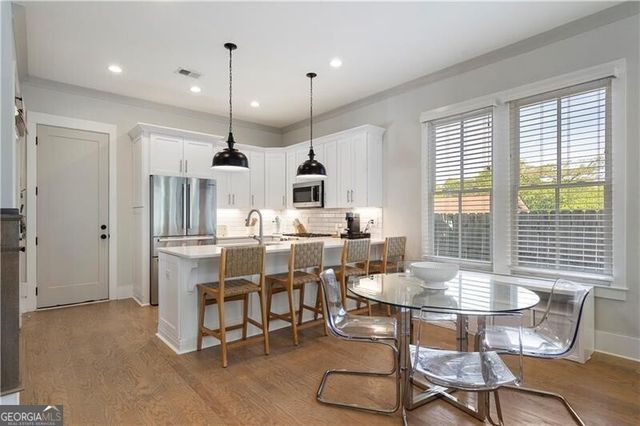1053 Atlantic Drive NW B, Atlanta, GA 30318