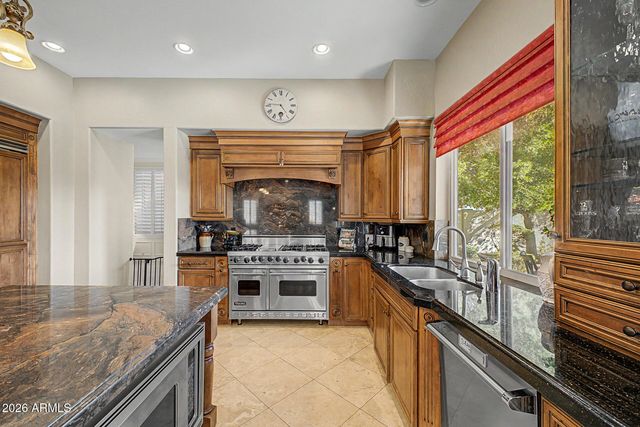 1415 W SALTSAGE Drive, Phoenix, AZ 85045