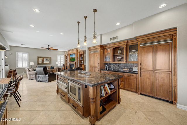 1415 W SALTSAGE Drive, Phoenix, AZ 85045
