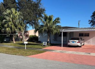 1170 NW 90th St, Miami, FL 33150