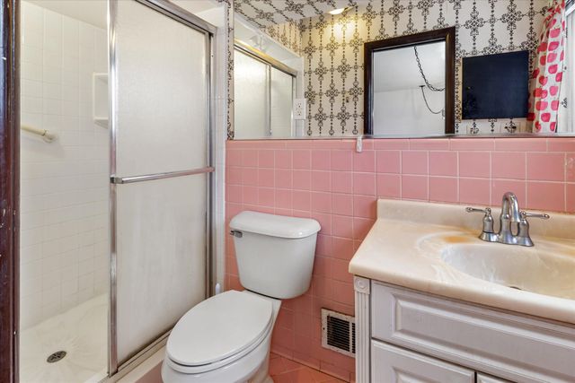 10431 Oneida Boulevard, Oak Park City, MI 48237