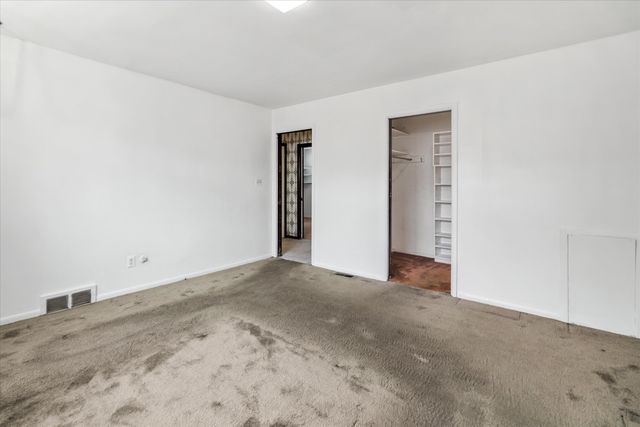 10431 Oneida Boulevard, Oak Park City, MI 48237