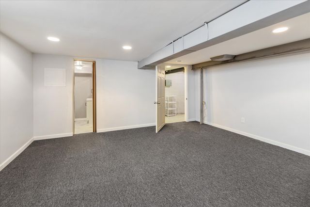 10431 Oneida Boulevard, Oak Park City, MI 48237