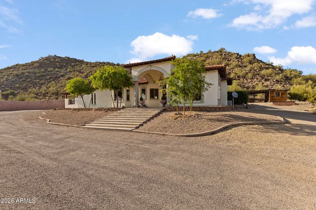 1500 N CRISMON Road, Mesa, AZ 85207