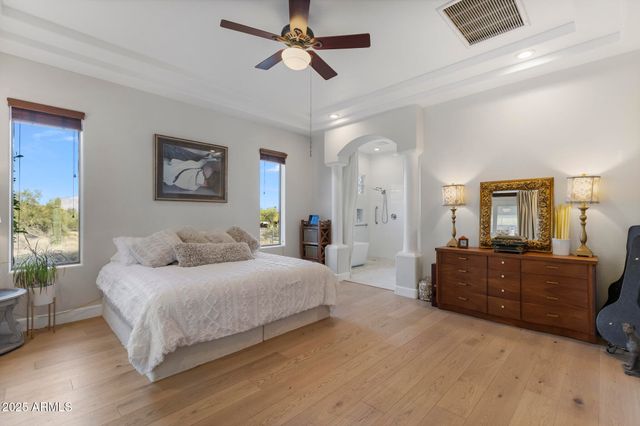 1500 N CRISMON Road, Mesa, AZ 85207