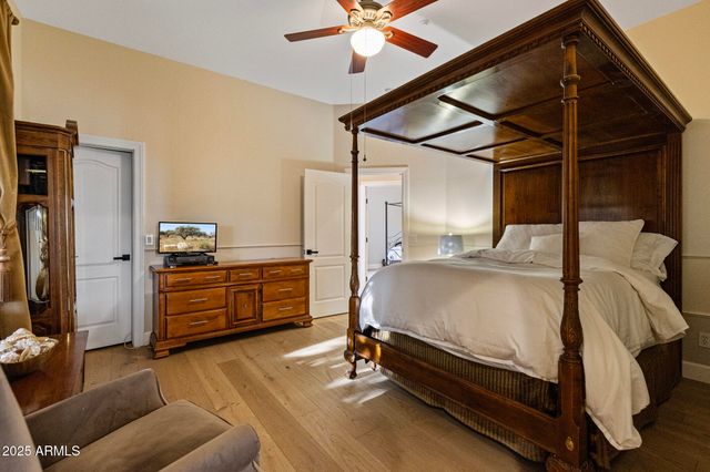 1500 N CRISMON Road, Mesa, AZ 85207