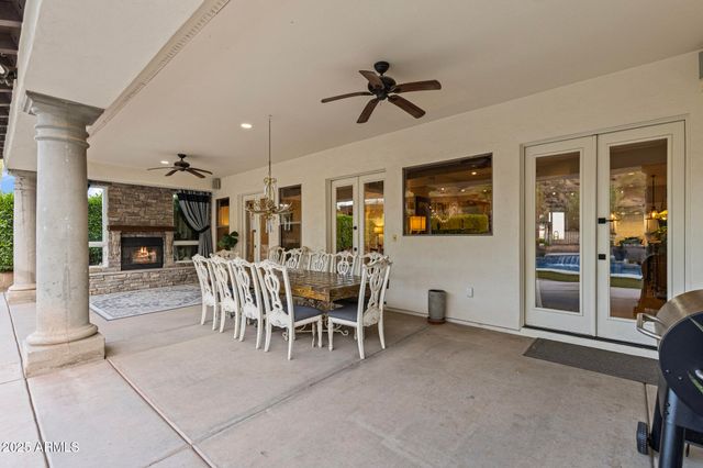 1500 N CRISMON Road, Mesa, AZ 85207