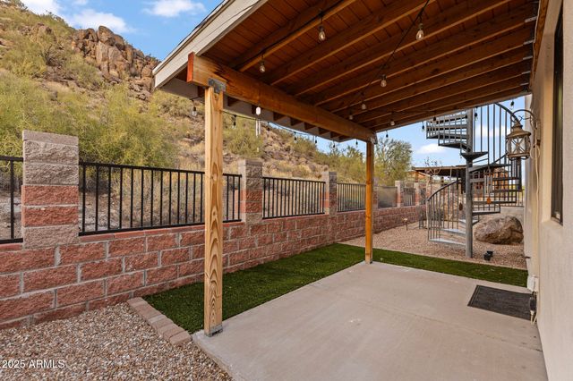 1500 N CRISMON Road, Mesa, AZ 85207