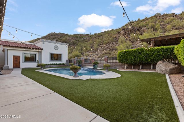 1500 N CRISMON Road, Mesa, AZ 85207