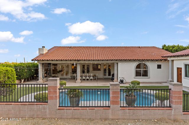 1500 N CRISMON Road, Mesa, AZ 85207