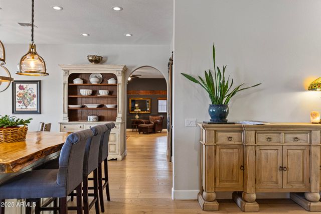 1500 N CRISMON Road, Mesa, AZ 85207