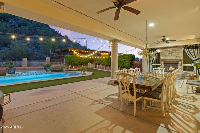 1500 N CRISMON Road, Mesa, AZ 85207