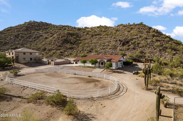 1500 N CRISMON Road, Mesa, AZ 85207