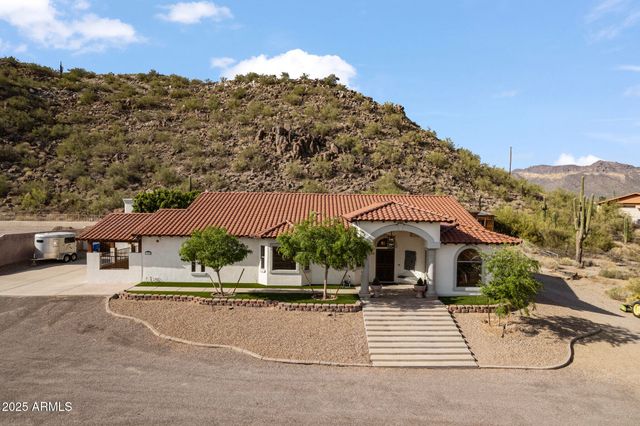 1500 N CRISMON Road, Mesa, AZ 85207