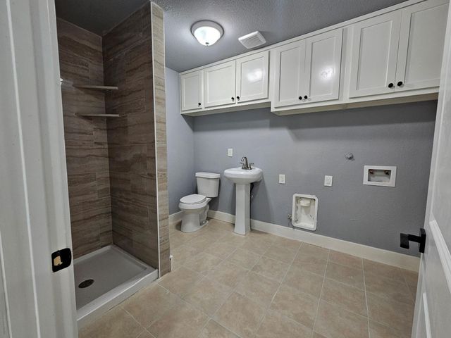 2129 Raspberry Lane, Pasadena, TX 77502