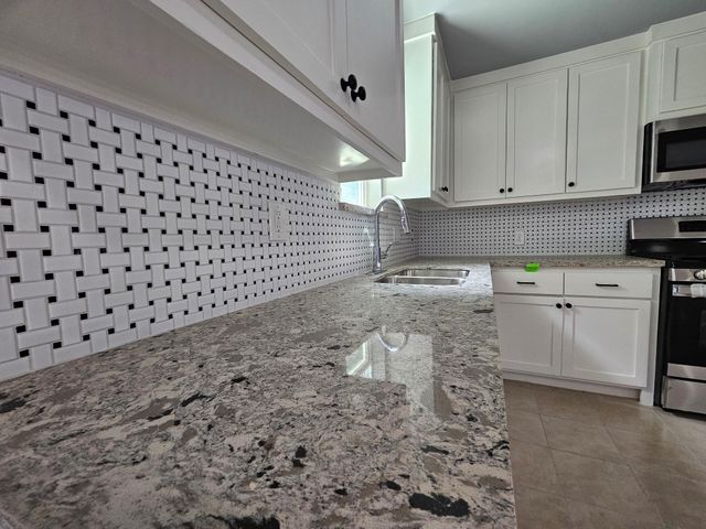 2129 Raspberry Lane, Pasadena, TX 77502