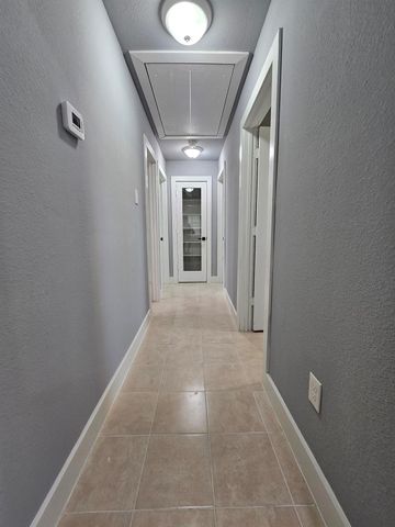 2129 Raspberry Lane, Pasadena, TX 77502