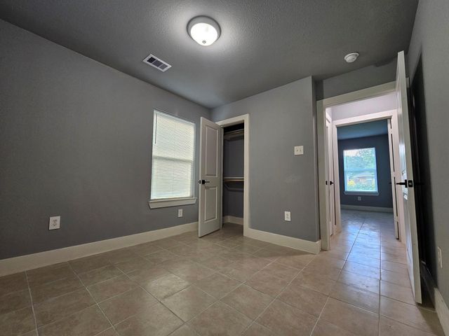 2129 Raspberry Lane, Pasadena, TX 77502