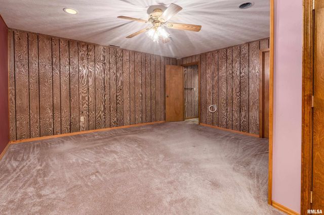 5341 N Lick Creek Road, Carbondale, IL 62902