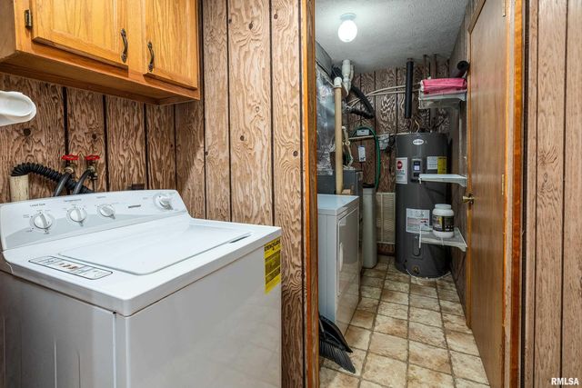 5341 N Lick Creek Road, Carbondale, IL 62902