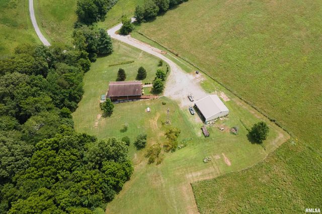 5341 N Lick Creek Road, Carbondale, IL 62902