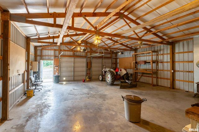 5341 N Lick Creek Road, Carbondale, IL 62902