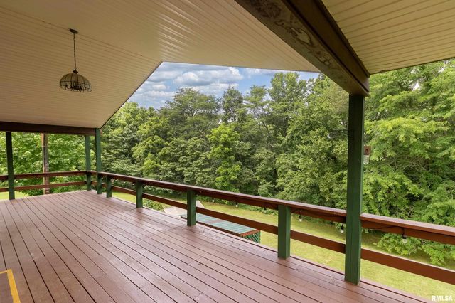 5341 N Lick Creek Road, Carbondale, IL 62902