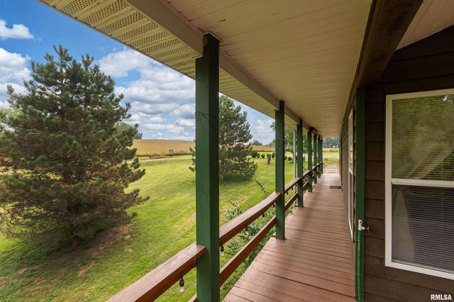 5341 N Lick Creek Road, Carbondale, IL 62902