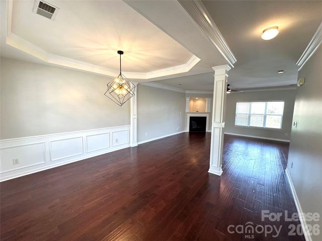 8227 Belmont Stables Drive, Charlotte, NC 28216
